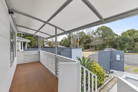 Photo of property in 2/119 Beach Haven Road, Beach Haven, Auckland, 0626