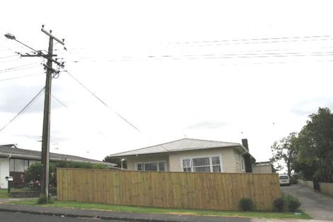 Photo of property in 2/30 Salisbury Road, Birkdale, Auckland, 0626