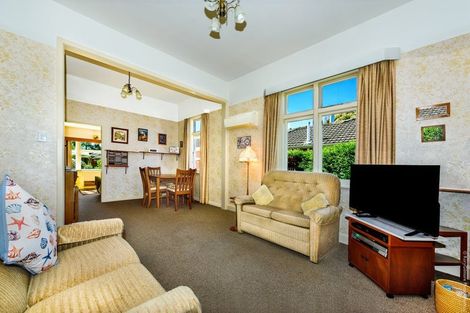 Photo of property in 36 Aorangi Road, Bryndwr, Christchurch, 8053