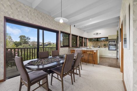 Photo of property in 23 Montana Place, Merrilands, New Plymouth, 4312