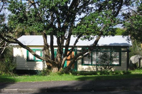 Photo of property in 5 Donovan Avenue, Massey, Auckland, 0614