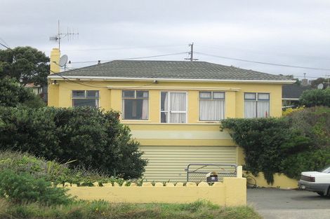 Photo of property in 68 Marine Parade, Paraparaumu Beach, Paraparaumu, 5032