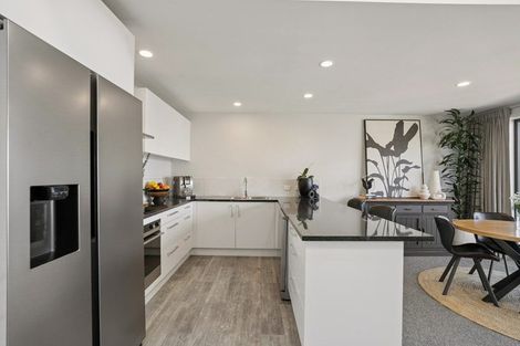 Photo of property in 54c Wynyard Crescent, Fernhill, Queenstown, 9300