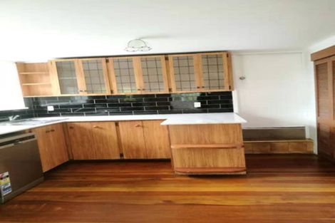 Photo of property in 107 Parkvale Road, Karori, Wellington, 6012