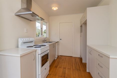 Photo of property in 74 Kervil Avenue, Te Atatu Peninsula, Auckland, 0610