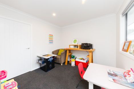 Photo of property in 51 Dahlia Street, Palmerston North, 4410
