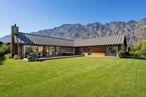 Photo of property in 4 Durness Court, Jacks Point, Queenstown, 9371