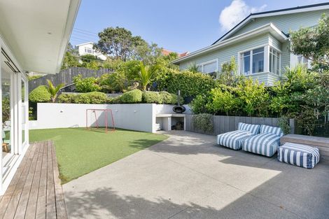 Photo of property in 20 Roscoe Terrace, Wadestown, Wellington, 6012
