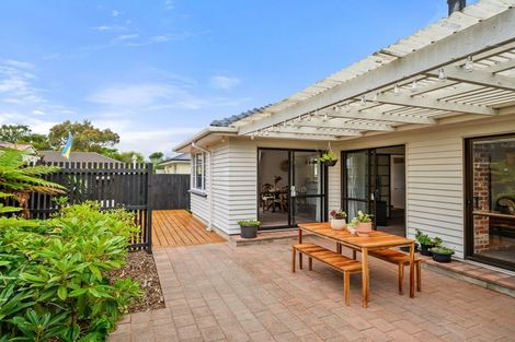 Photo of property in 180 Avonhead Road, Avonhead, Christchurch, 8042