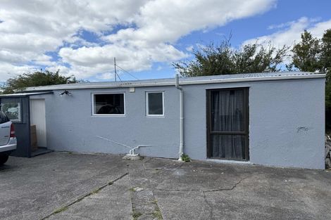 Photo of property in 3 Donovan Avenue, Massey, Auckland, 0614