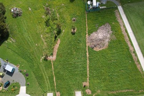 Photo of property in 18 Arahanga Road, Paparoa, 0571