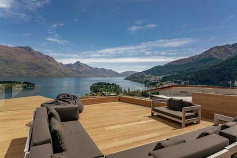 Photo of property in 32 Edinburgh Drive, Queenstown, 9300