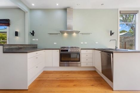 Photo of property in 145 Holly Road, St Albans, Christchurch, 8014