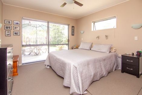Photo of property in 8 Northbrook Court, Roslyn, Palmerston North, 4414