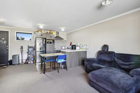 Photo of property in 102u9 Old Farm Road, Hamilton East, Hamilton, 3216