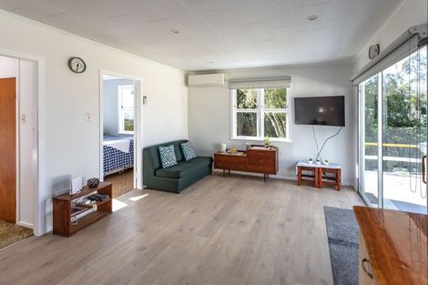 Photo of property in 5 Daphne Road, Tairua, 3508