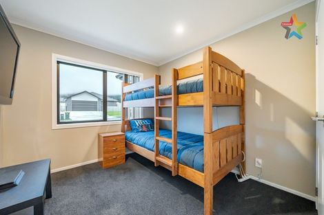 Photo of property in 6 Jack Vaughan Grove, Wainuiomata, Lower Hutt, 5014