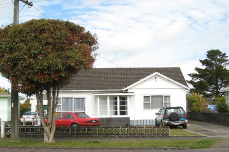 Photo of property in 21 Pembroke Road, Stratford, 4332