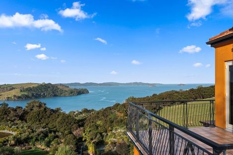 Photo of property in 220 Whitmore Road, Tawharanui Peninsula, Warkworth, 0986