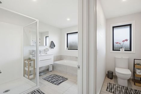 Photo of property in 33 Claremont Crescent, Amberley, 7410