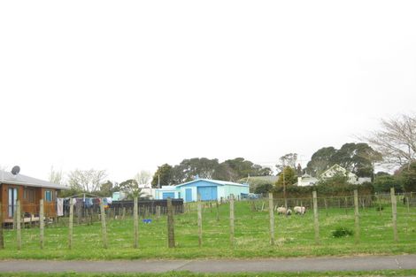 Photo of property in 9 Fox Street, Okato, 4335
