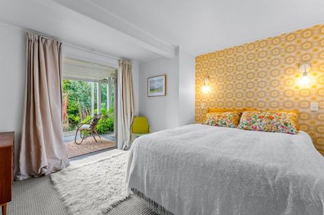 Photo of property in 27 Domain Crescent, Muriwai, Waimauku, 0881