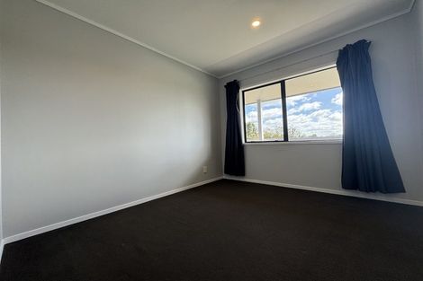 Photo of property in 61 Keegan Drive, Massey, Auckland, 0614