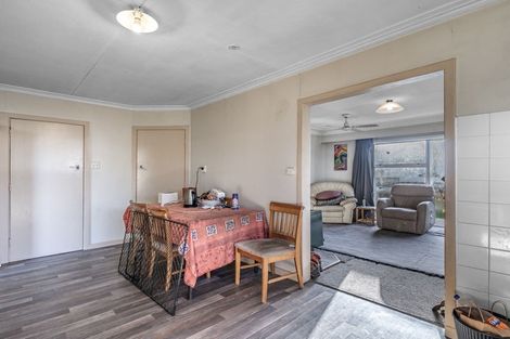 Photo of property in 39 Wicklow Street, Clifton, Invercargill, 9812