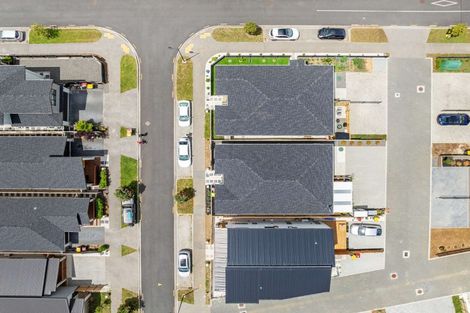 Photo of property in 4 Rorotu Avenue, Karaka, 2113
