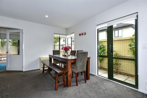 Photo of property in 53 Hawkesbury Avenue, St Albans, Christchurch, 8014