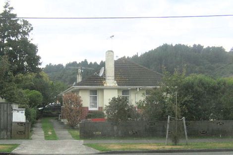 Photo of property in 2/64 Lane Street, Wallaceville, Upper Hutt, 5018