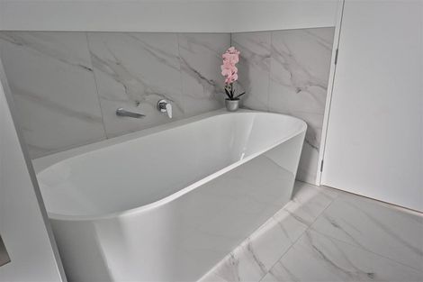 Photo of property in 2 Mataikokako Loop, Kawakawa Bay, 2585