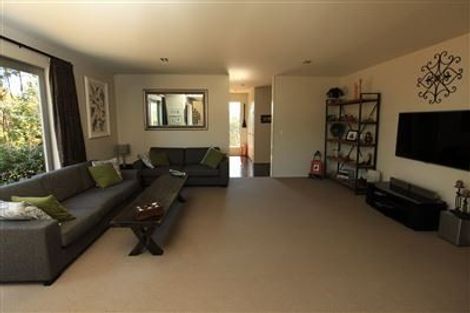 Photo of property in 190a Greenhithe Road, Greenhithe, Auckland, 0632