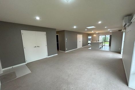 Photo of property in 5 Coprosma Close, Papamoa Beach, Papamoa, 3118