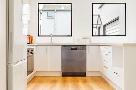 Photo of property in 4/16 Derby Street, St Albans, Christchurch, 8014