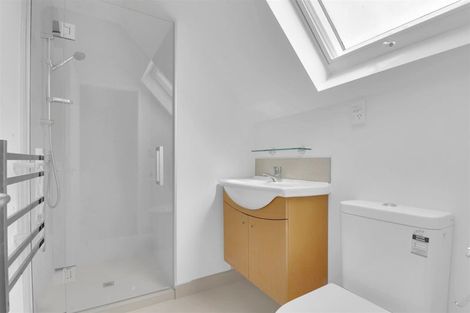Photo of property in 33 Rhodes Street, Merivale, Christchurch, 8014