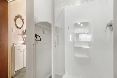 Photo of property in 13 Malyon Street, Te Puke, 3119