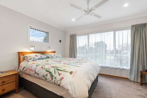 Photo of property in 95 Kitchener Road, Waiuku, 2123