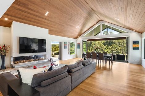 Photo of property in 17 Pearson Road, Whitford, 2571