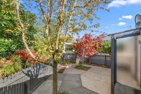 Photo of property in 2/207a Fifield Terrace, Opawa, Christchurch, 8023