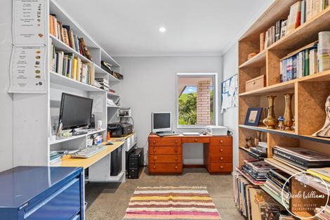 Photo of property in 297 Heatley Road, Whakapirau, Maungaturoto, 0583