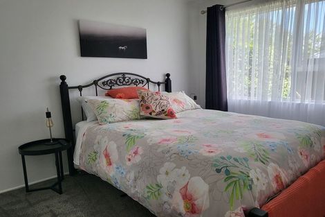 Photo of property in 11 Chester Street, Taradale, Napier, 4112