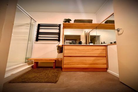 Photo of property in 2/27 Nikau Street, New Lynn, Auckland, 0600