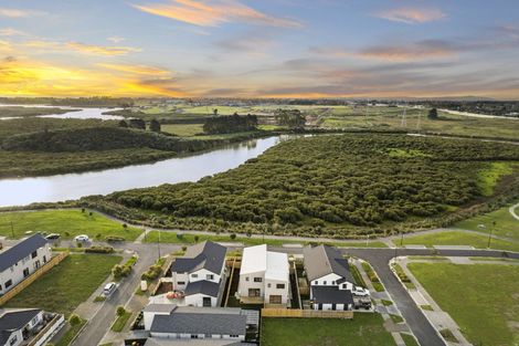 Photo of property in 80b Kahui Parade, Karaka, 2113