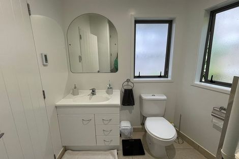 Photo of property in 65 Te Wharau Drive, Greenhithe, Auckland, 0632