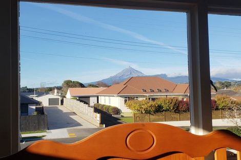 Photo of property in 1/1 Wilton Street, Westown, New Plymouth, 4310