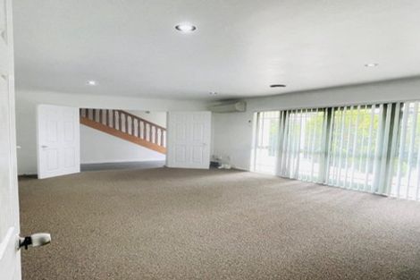 Photo of property in 108 Seaview Road, Glenfield, Auckland, 0629