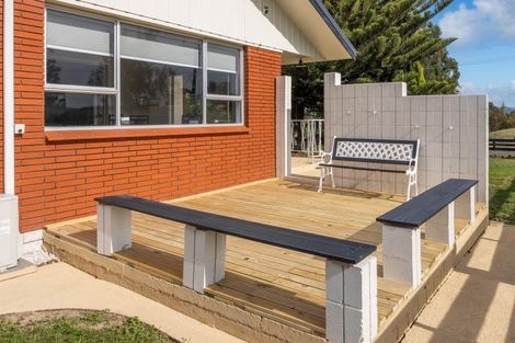 Photo of property in 4 Berkers Road, Ngahinapouri, Hamilton, 3290