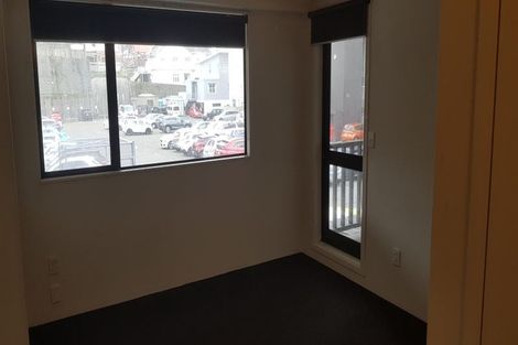 Photo of property in 8 Torrens Terrace, Mount Cook, Wellington, 6011