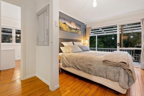 Photo of property in 30 Mahoe Road, Titirangi, Auckland, 0604